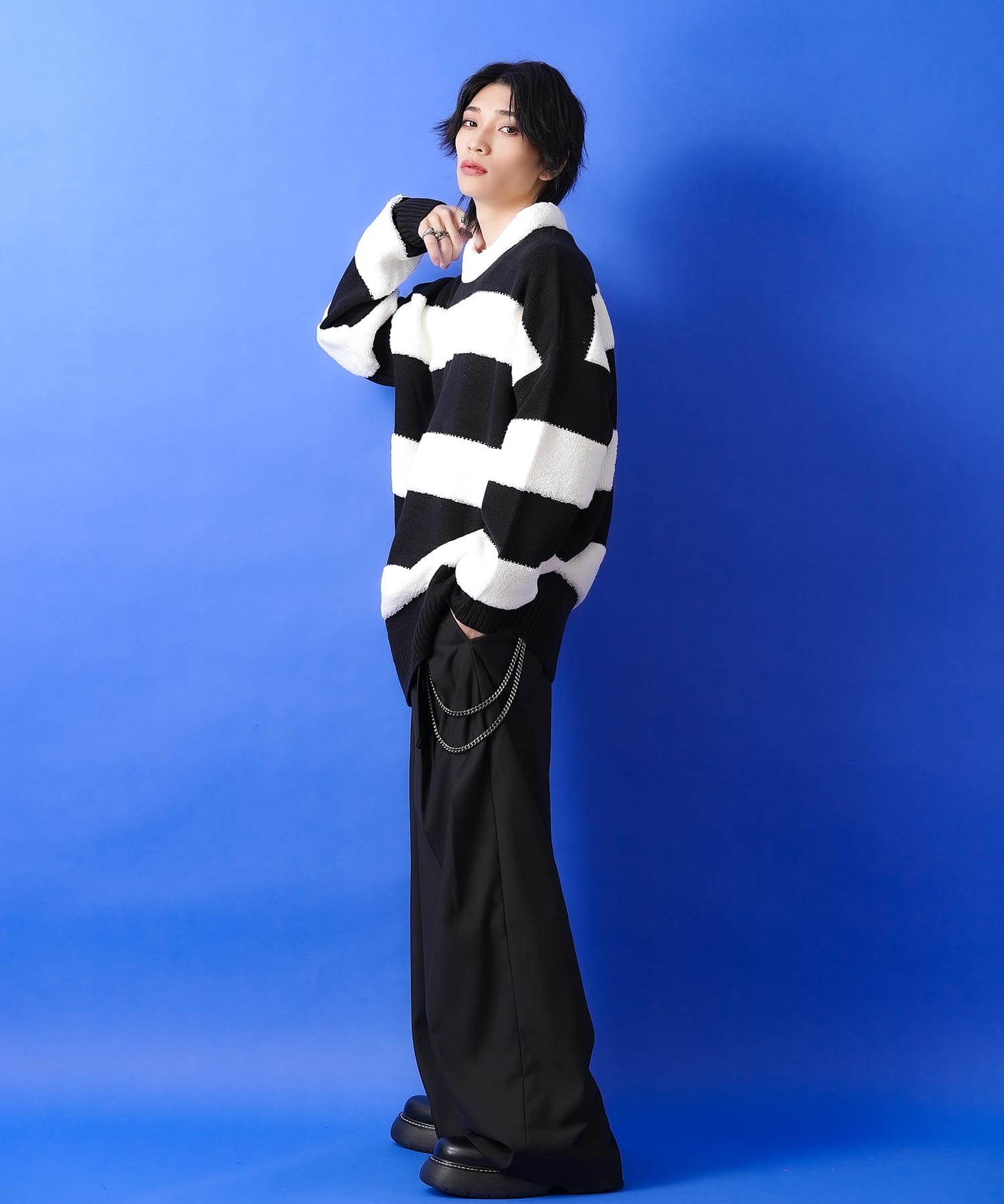 3Dパイルボアボーダーモックネックニットセーター / メンズ