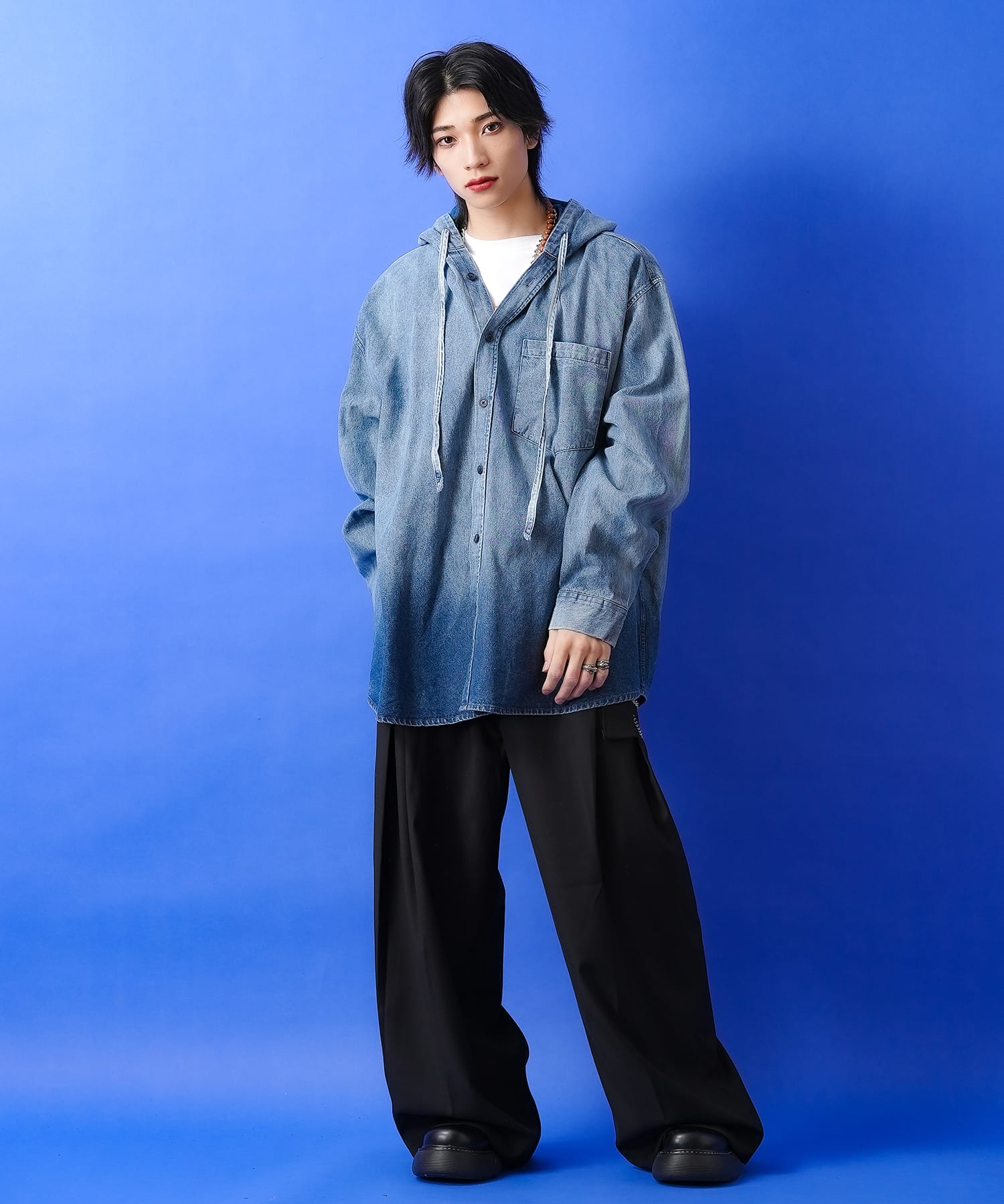 グラデーションピグメントデニムオーバーサイズフーディーシャツ