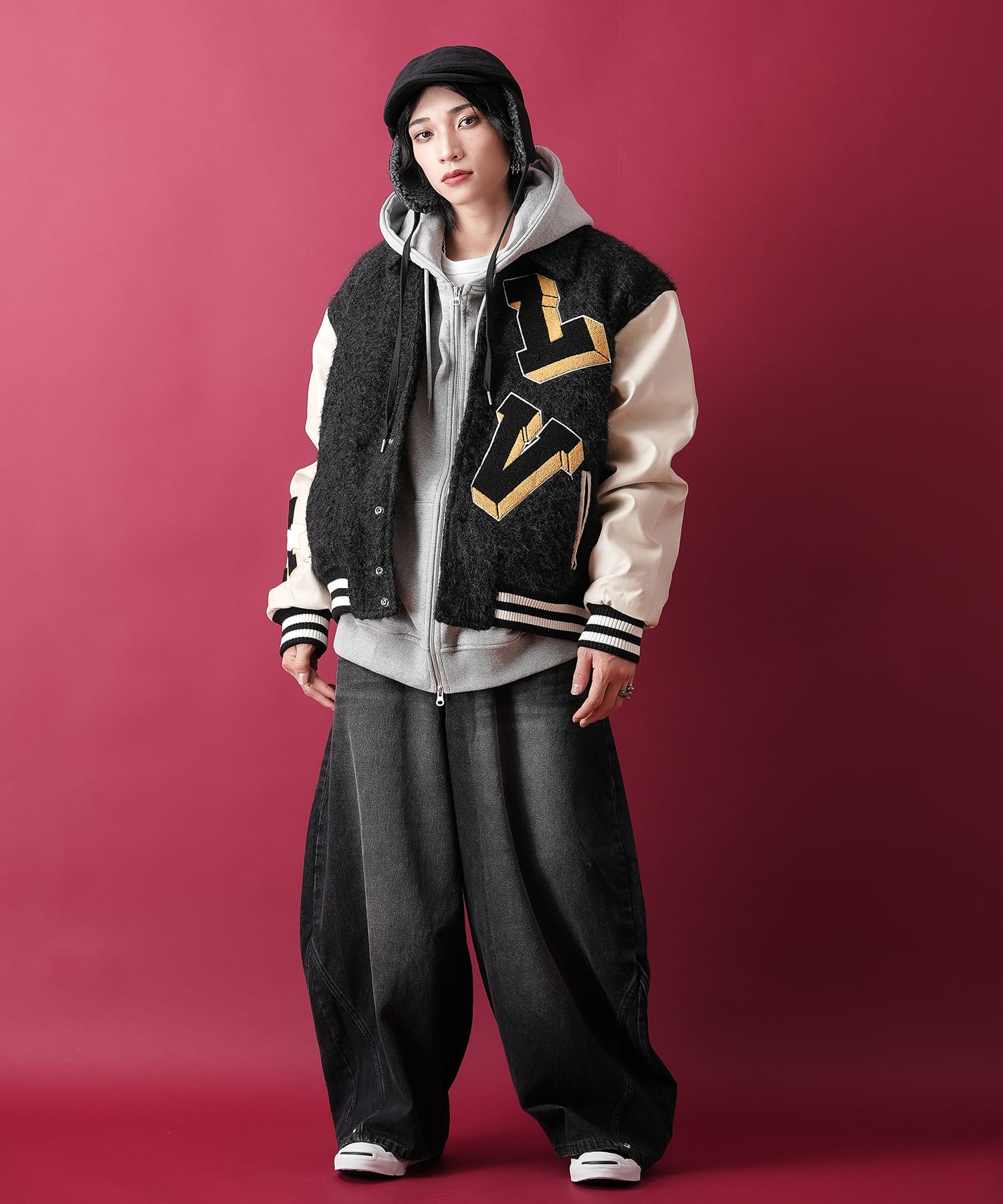 ダブルダーツドレープアームオーバーサイズスウェットジップ