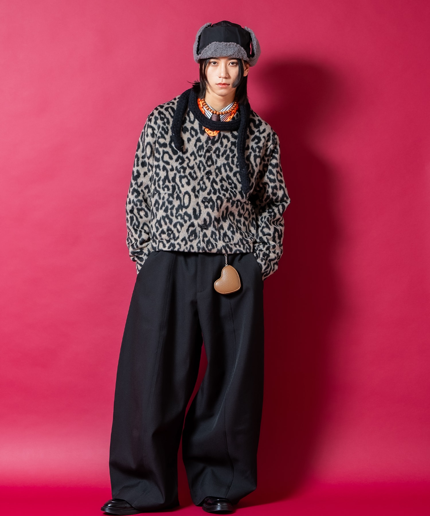 レオパードファータッチ短丈カーディガン / ユニセックス 豹 ヒョウ 柄